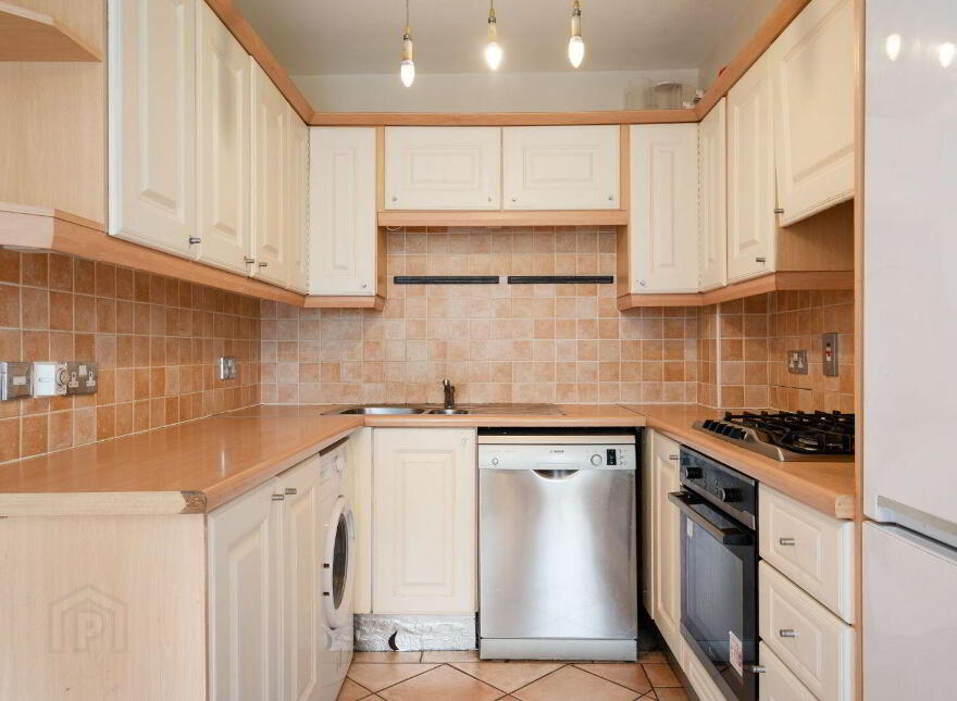 9 Larkfield Grove, Lucan, K78VY98