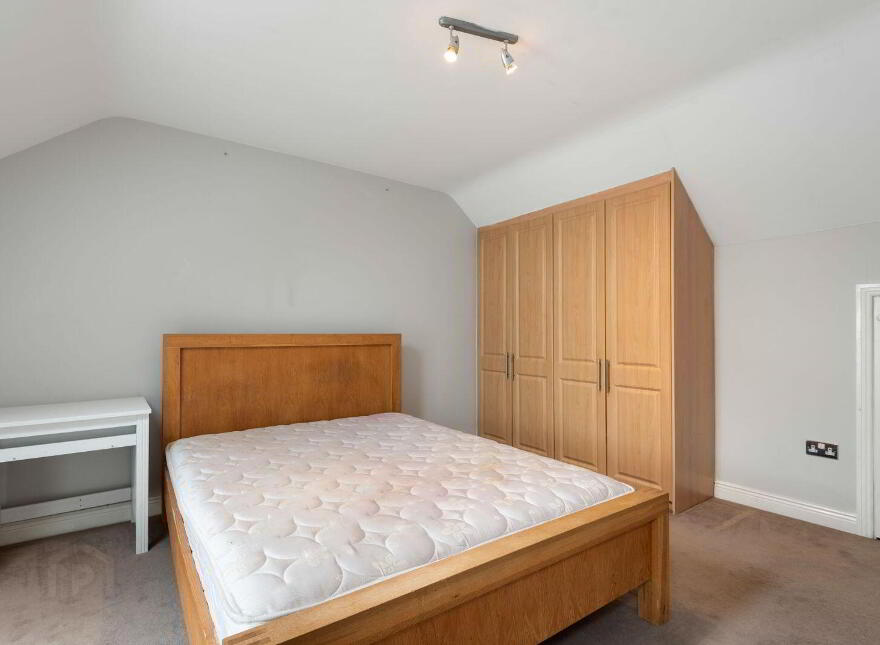 9 Larkfield Grove, Lucan, K78VY98