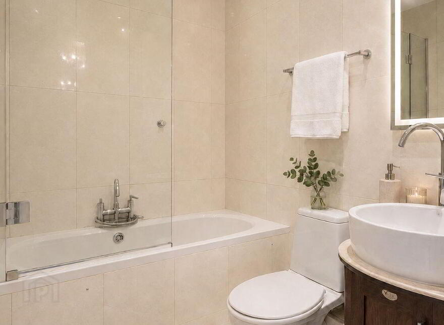 9 Larkfield Grove, Lucan, K78VY98