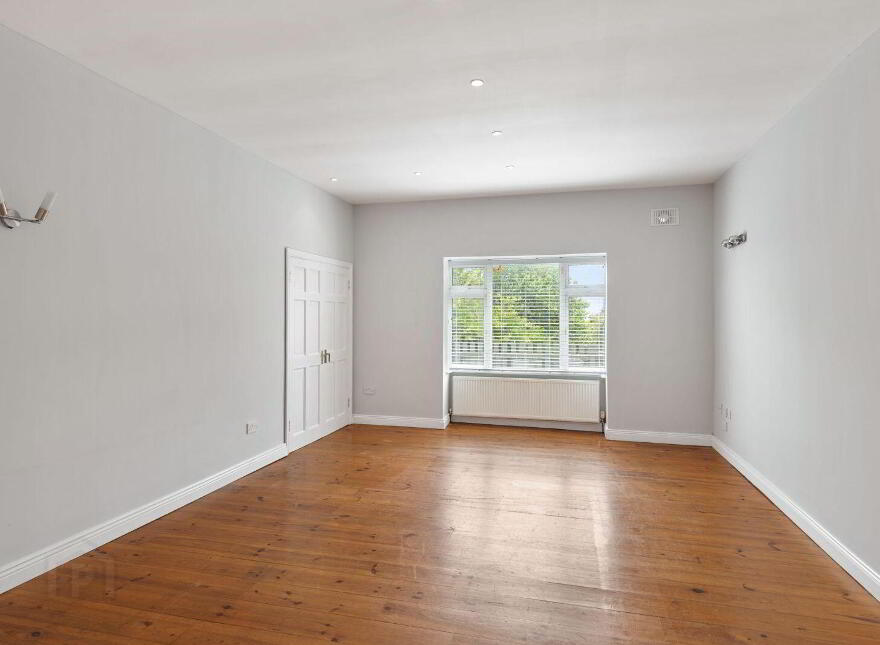 Avalon, Sundrive Road, Rush, K56VY33