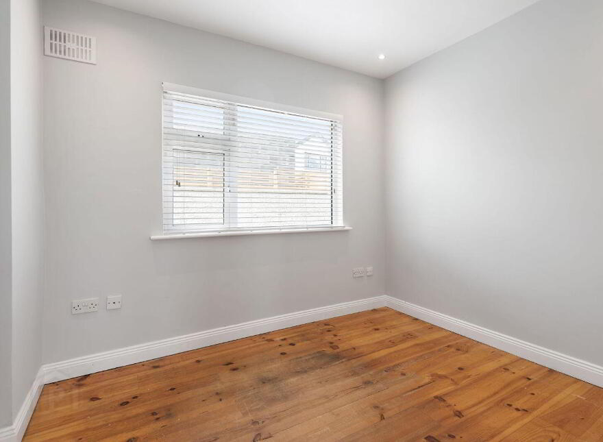 Avalon, Sundrive Road, Rush, K56VY33