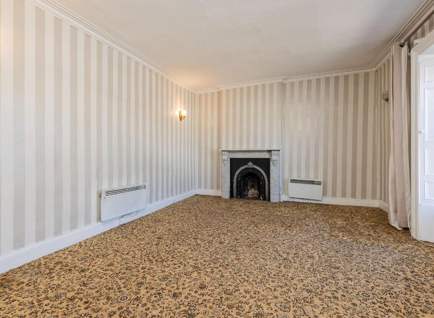 Roseville, 4 Roseville Terrace, Dundrum Road, Dundrum, Dundrum, D14R6C4