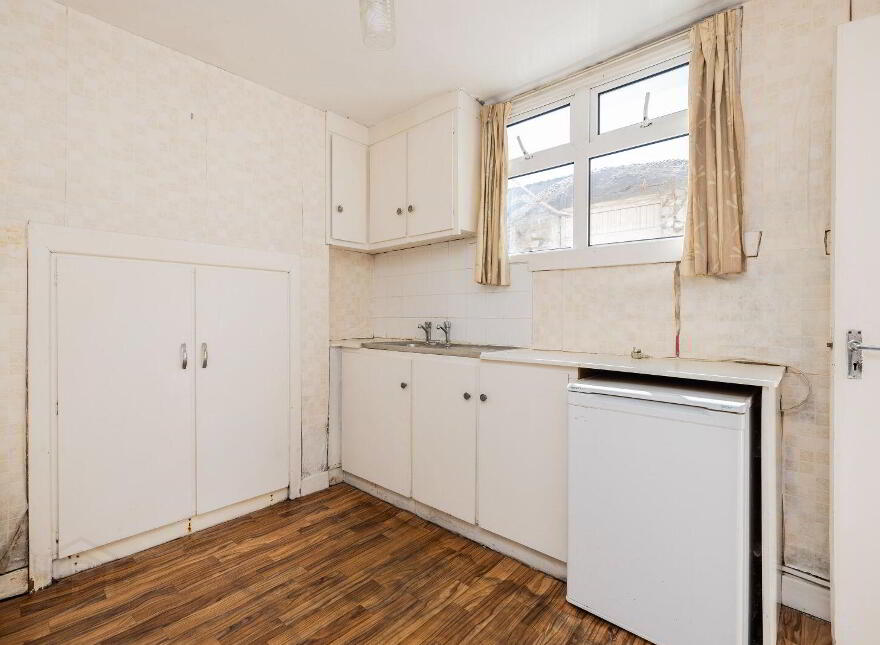 Roseville, 4 Roseville Terrace, Dundrum Road, Dundrum, Dundrum, D14R6C4