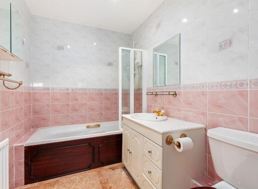 Apartment 3 Carysfort Hall, Carysfort Park, Blackrock, Blackrock, A94P627