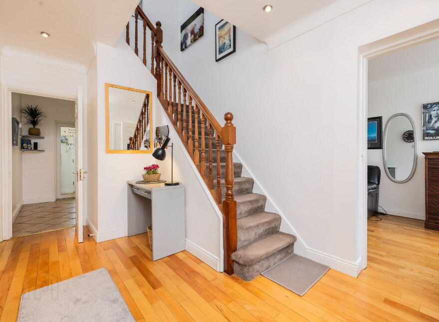 27 Landscape Park, Churchtown, D14C859