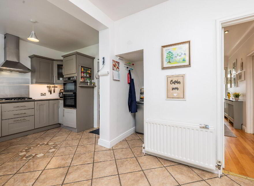 27 Landscape Park, Churchtown, D14C859
