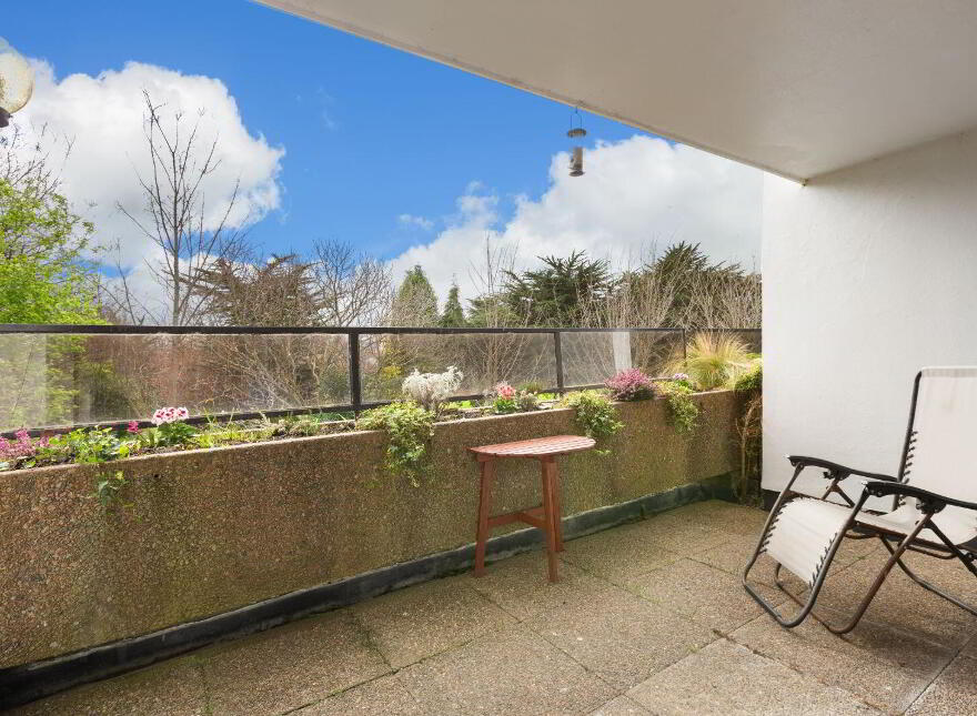 Apartment 4 Cypress, Hazeldene, Ballsbridge, Ballsbridge, D04V4F5