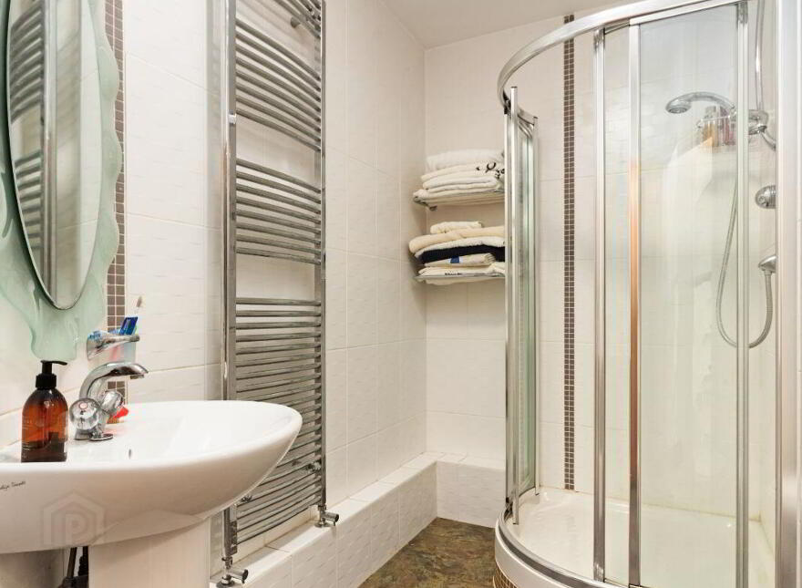 Apartment 4 Cypress, Hazeldene, Ballsbridge, Ballsbridge, D04V4F5