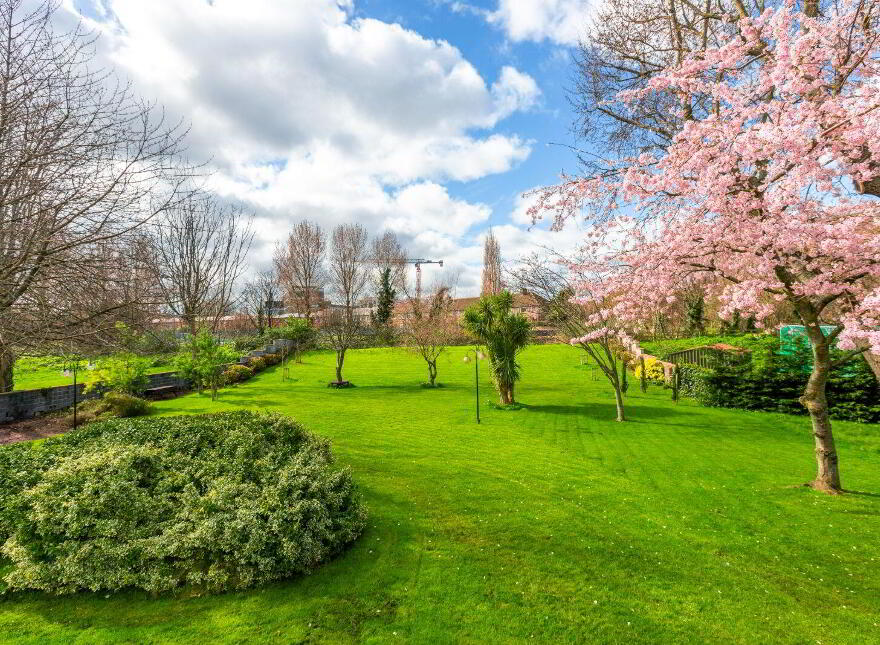 Apartment 4 Cypress, Hazeldene, Ballsbridge, Ballsbridge, D04V4F5