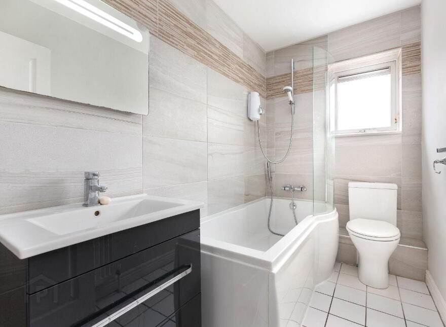 12 Mounttown Villas, Mounttown Road Lower, Dún Laoghaire, Dun Laoghaire, A96PX48