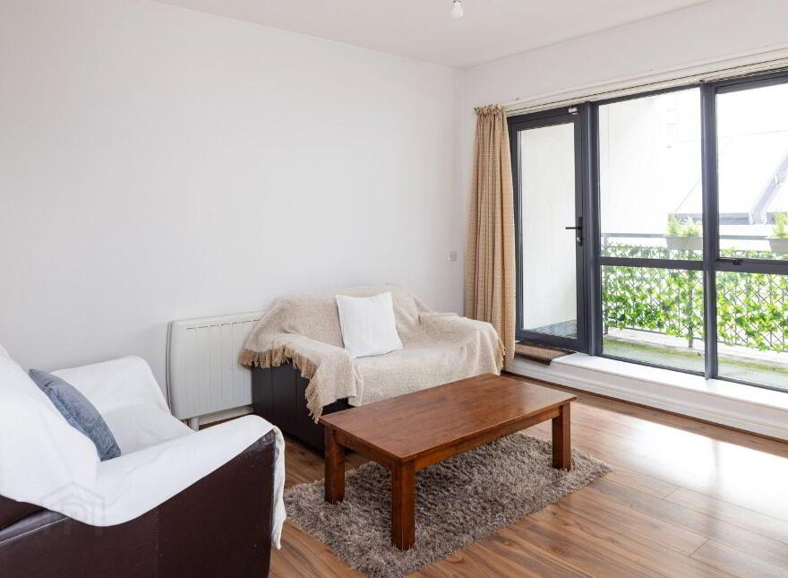 121 Bracken Hall, Swords Central, Main Street, Swords, K67H662