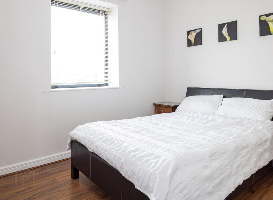 121 Bracken Hall, Swords Central, Main Street, Swords, K67H662