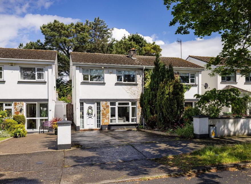 27 Foxwood, Swords, K67VX30
