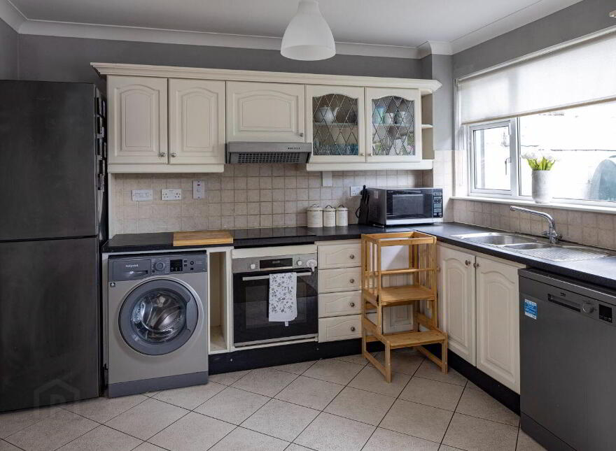 27 Foxwood, Swords, K67VX30