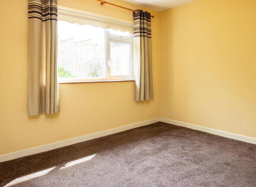 61 Cherry Garth, Swords, K67D6E8