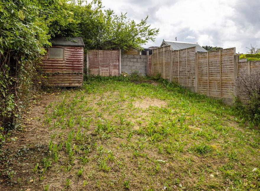 61 Cherry Garth, Swords, K67D6E8
