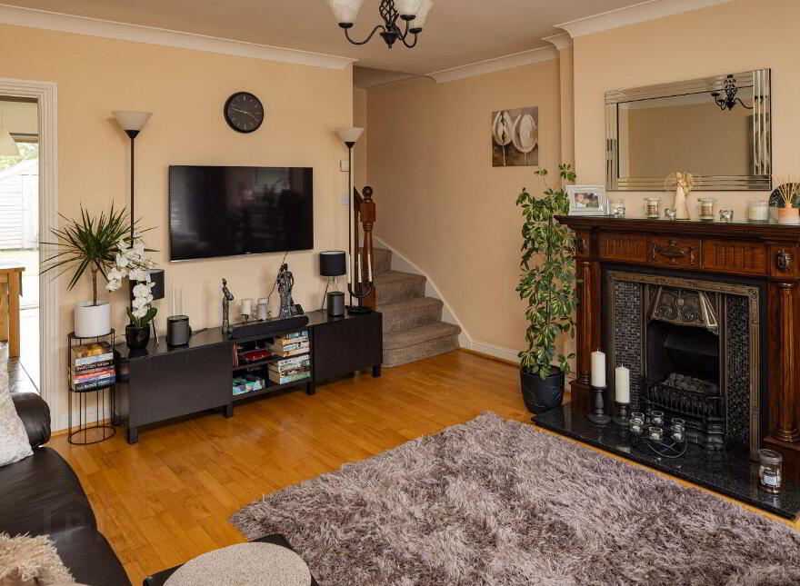 25 Boroimhe Cedars, Swords, K67R273