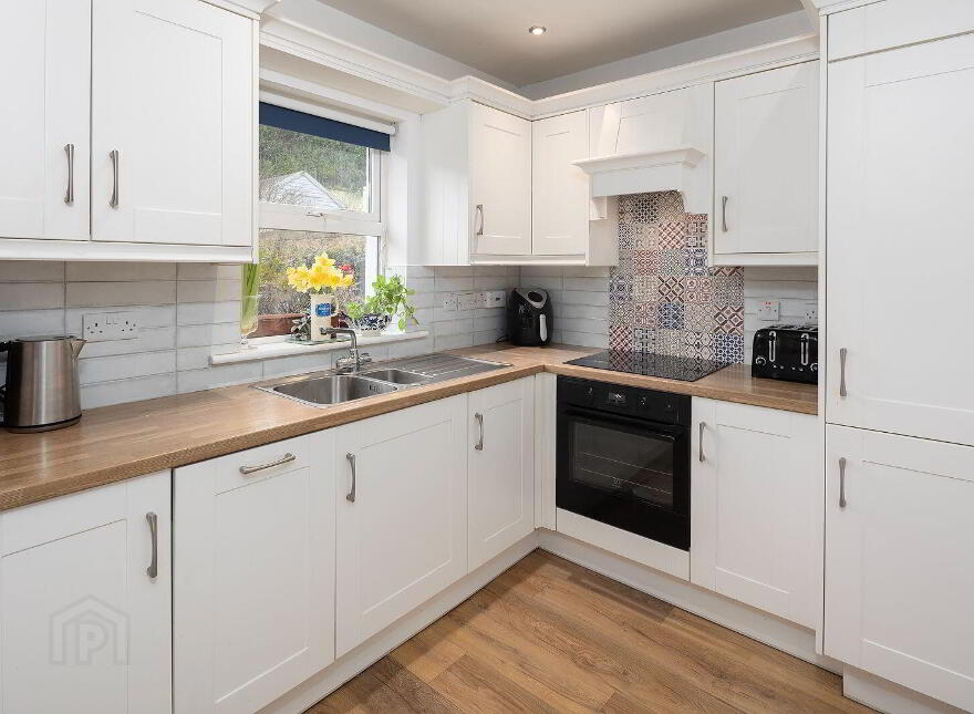 18 Siddon's Court, Lower Aghada, Midleton, Whitegate, P25CH63
