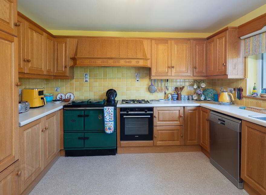 Staffa, Ballyannan, Midleton, P25NH99