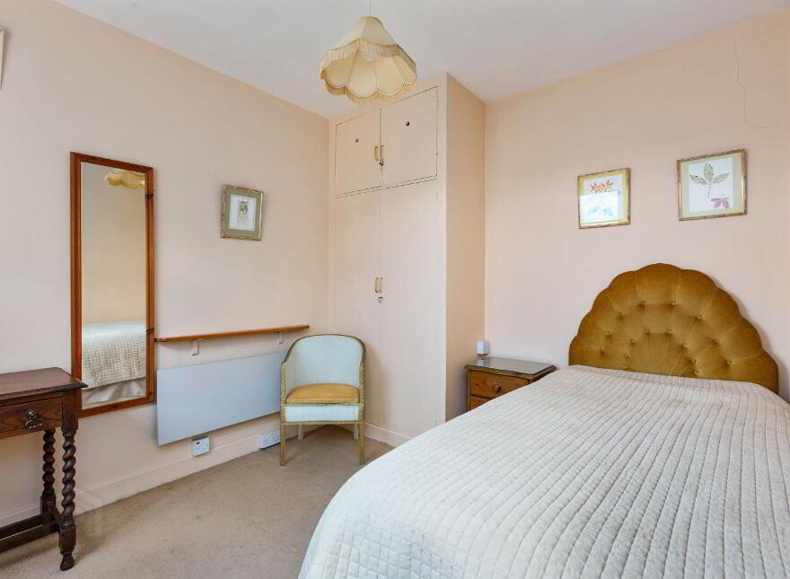 19 Hollywood Drive, Goatstown, Goatstown, D14PD29