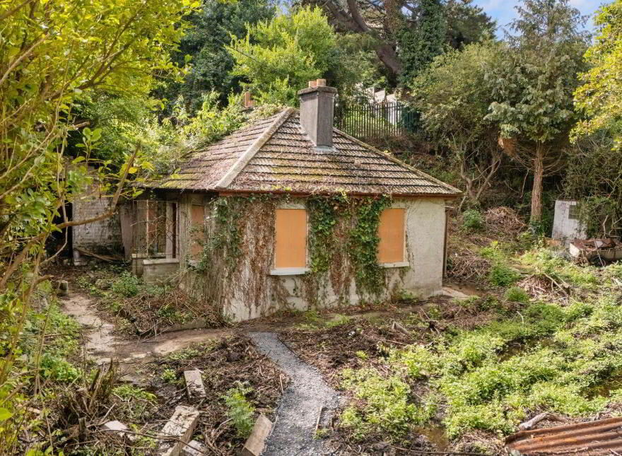 Site, The Bungalow, Commons Road, Loughlinstown, Loughlinstown, D18R662