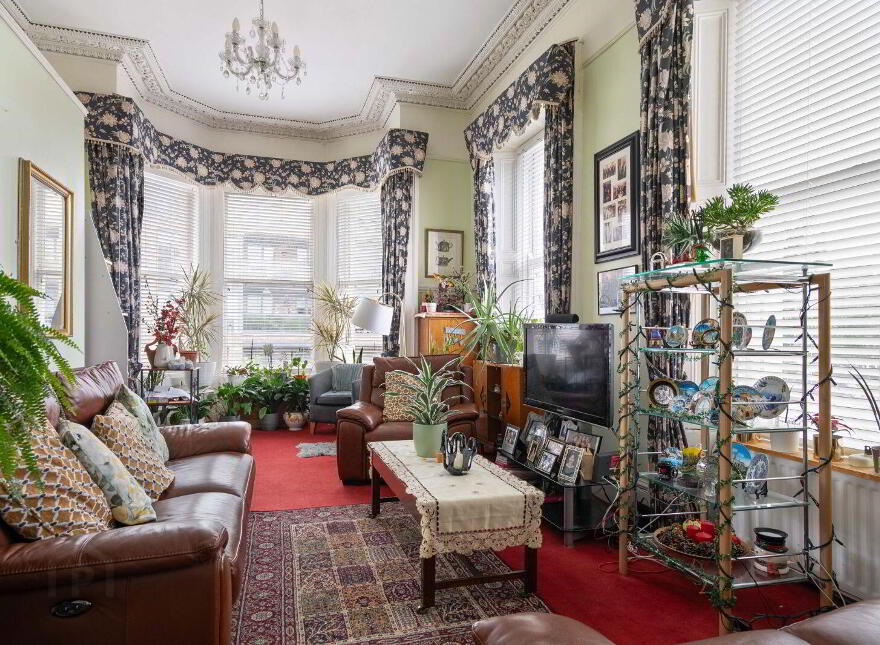 The Mayfair, 1 Florence Terrace, Florence Road, Bray, A98NW62