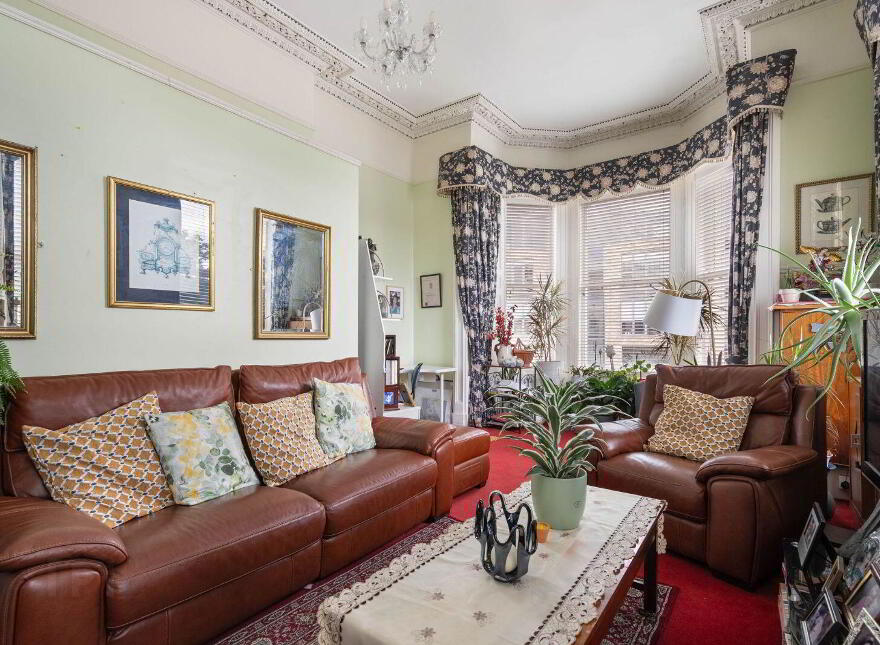 The Mayfair, 1 Florence Terrace, Florence Road, Bray, A98NW62
