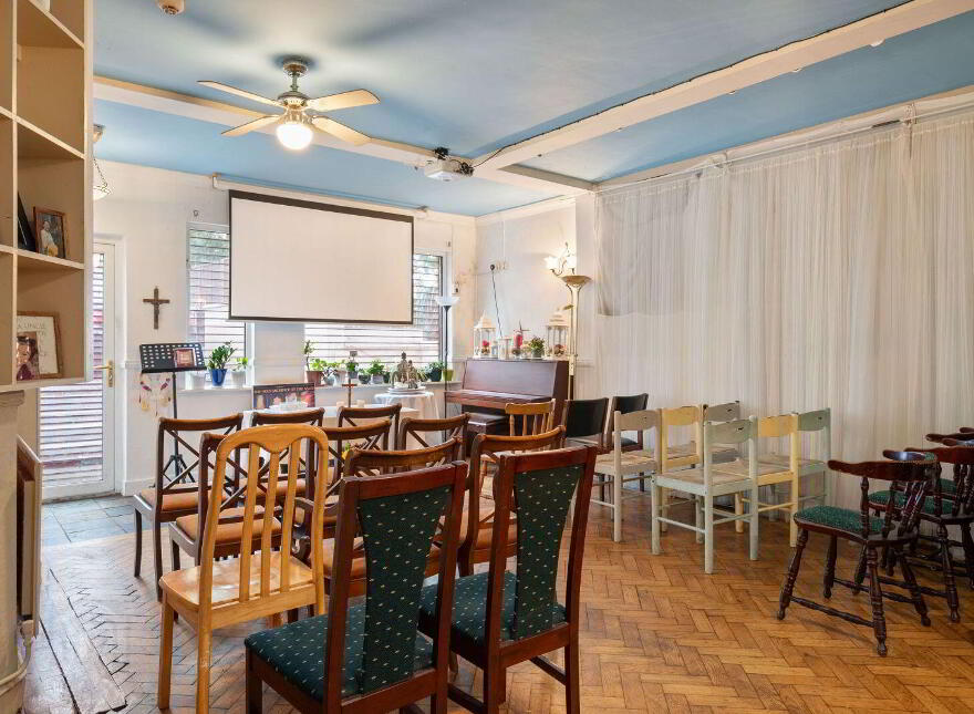 The Mayfair, 1 Florence Terrace, Florence Road, Bray, A98NW62