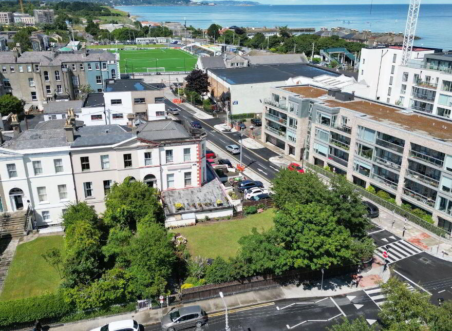 The Mayfair, 1 Florence Terrace, Florence Road, Bray, A98NW62