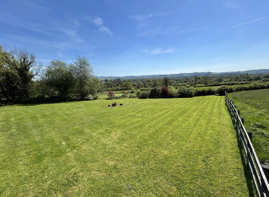Farranhill House, Inchamore, Ballina, V94P8H7