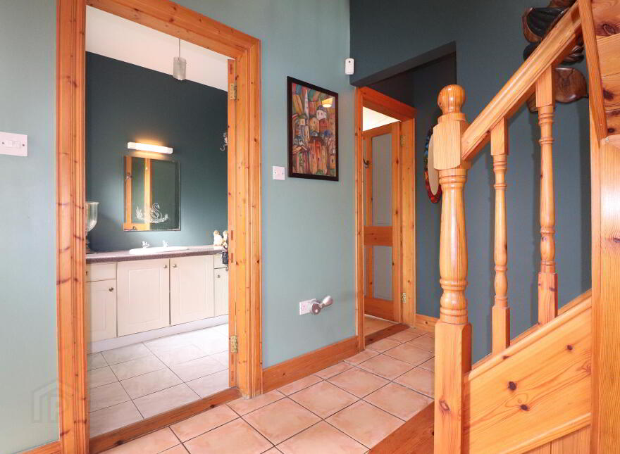 Farranhill House, Inchamore, Ballina, V94P8H7