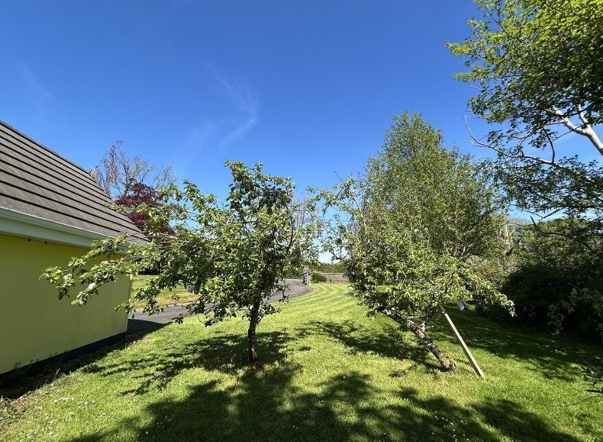 Farranhill House, Inchamore, Ballina, V94P8H7