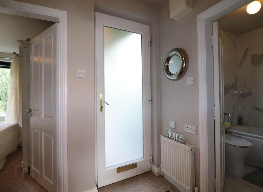 2 Lakeside Cottages, Ballina, V94YX6R