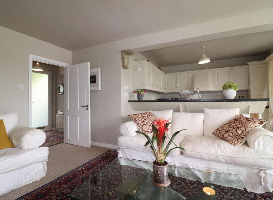 2 Lakeside Cottages, Ballina, V94YX6R