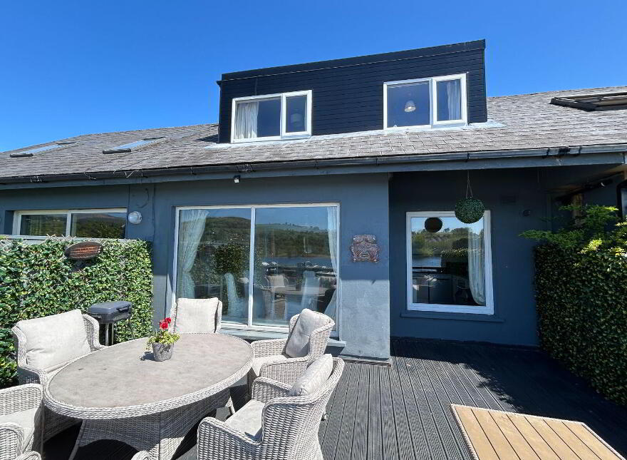 2 Lakeside Cottages, Ballina, V94YX6R