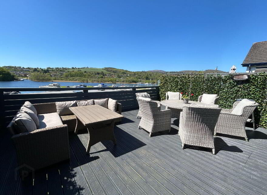 2 Lakeside Cottages, Ballina, V94YX6R