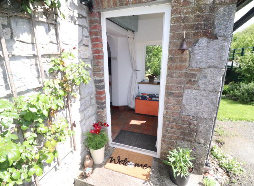 'Railway Cottage', Ballinteenoe, Carrigatoher, Nenagh, E45TY47
