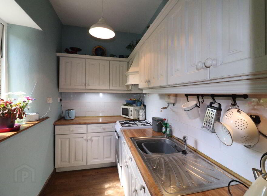 'Railway Cottage', Ballinteenoe, Carrigatoher, Nenagh, E45TY47