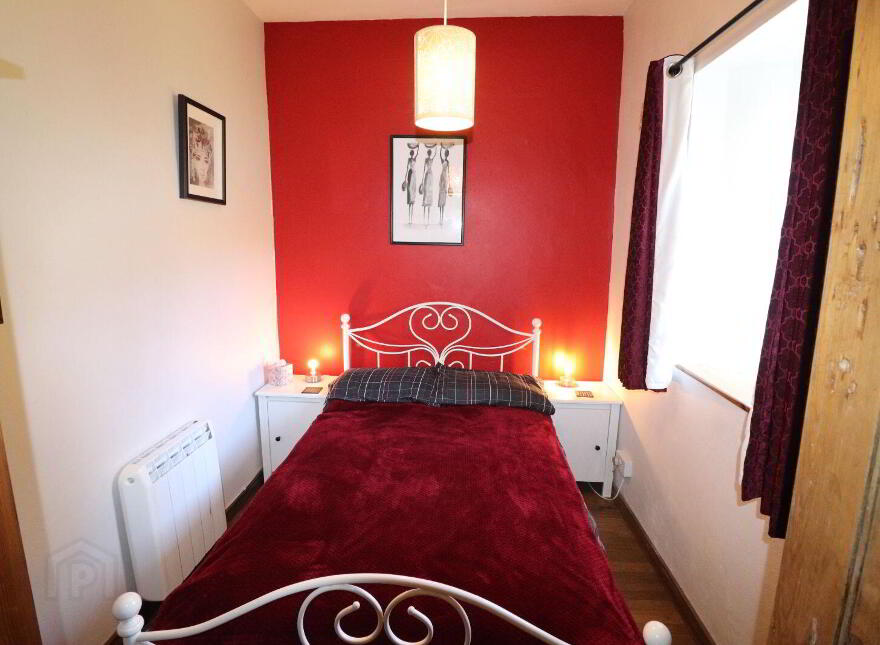 'Railway Cottage', Ballinteenoe, Carrigatoher, Nenagh, E45TY47