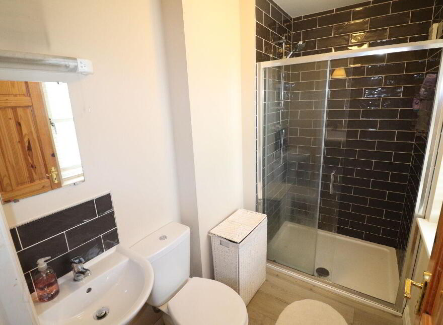 38 The Rise, Arda Na Deirge, Killaloe, V9429Y3