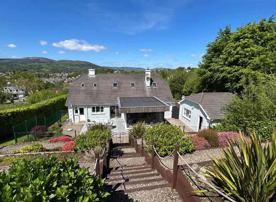 'Karibu' Grange Road, Ballina, V94D8C8