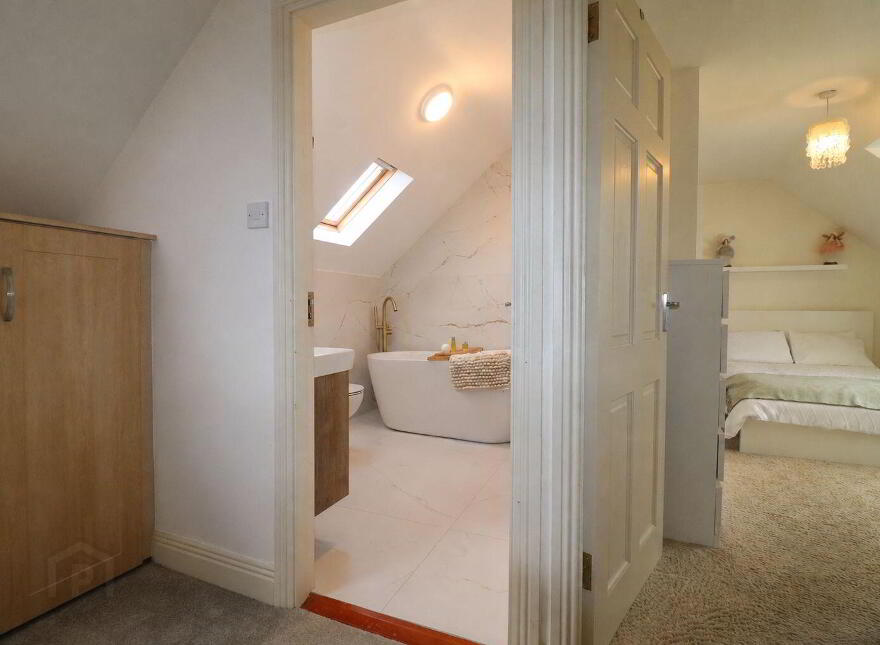 'Karibu' Grange Road, Ballina, V94D8C8
