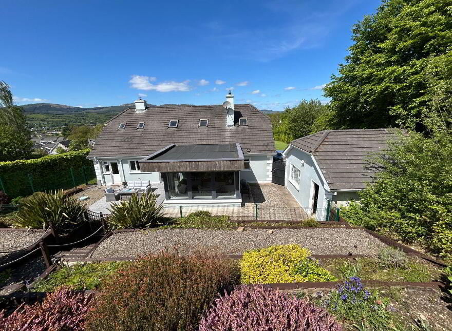 'Karibu' Grange Road, Ballina, V94D8C8