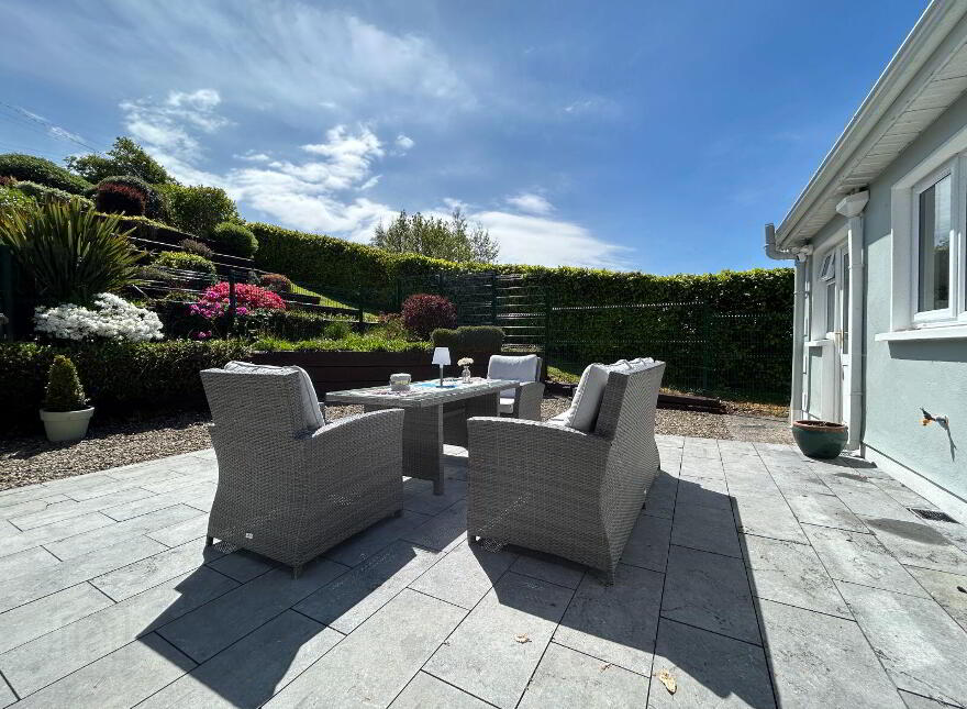 'Karibu' Grange Road, Ballina, V94D8C8