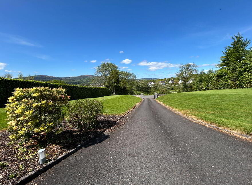 'Karibu' Grange Road, Ballina, V94D8C8