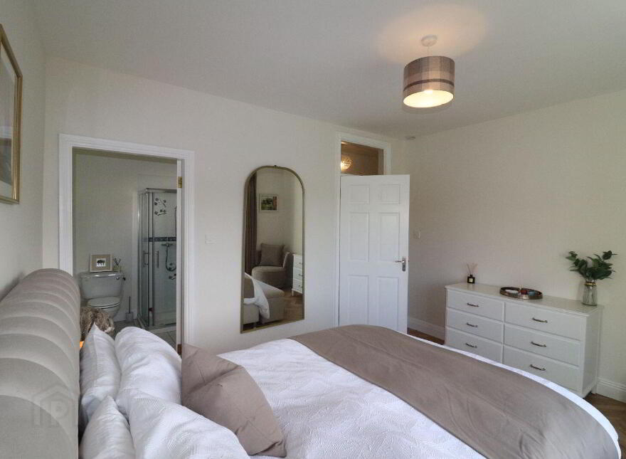 'Karibu' Grange Road, Ballina, V94D8C8