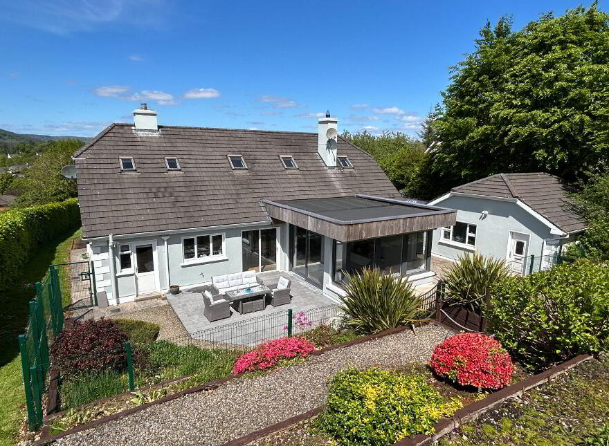 'Karibu' Grange Road, Ballina, V94D8C8