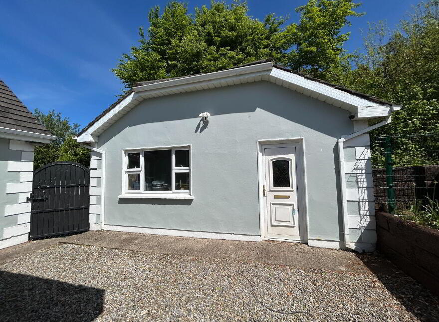 'Karibu' Grange Road, Ballina, V94D8C8