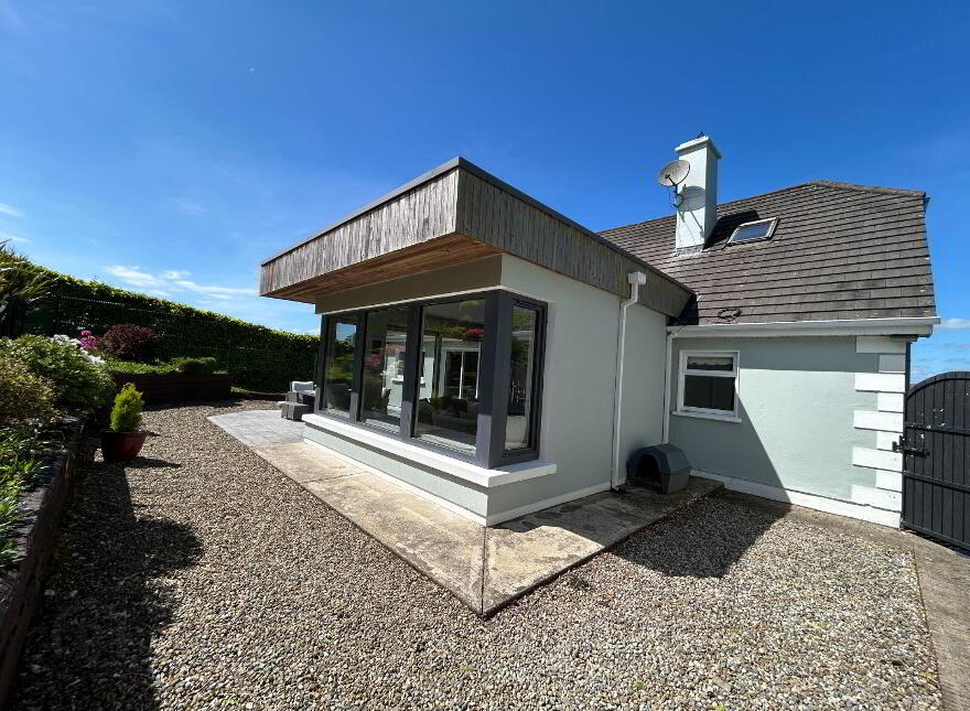 'Karibu' Grange Road, Ballina, V94D8C8