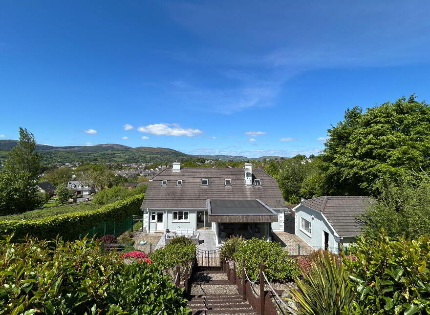 'Karibu' Grange Road, Ballina, V94D8C8